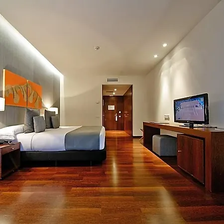 Carris Marineda ホテル 4*