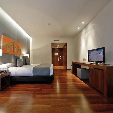 Carris Marineda Hotel La Corogne