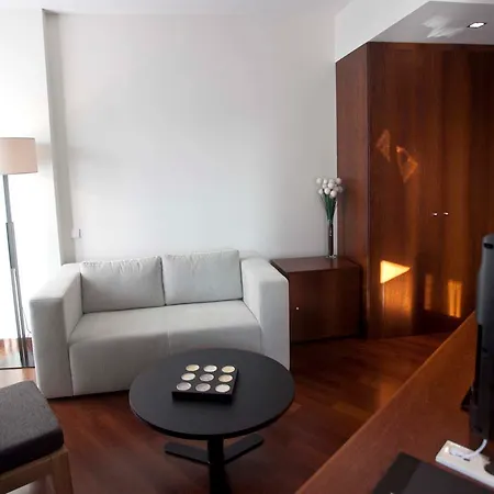 Carris Marineda Hotel