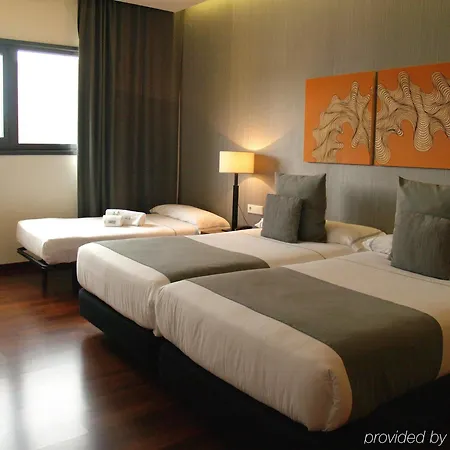 Carris Marineda Hotel A Coruña