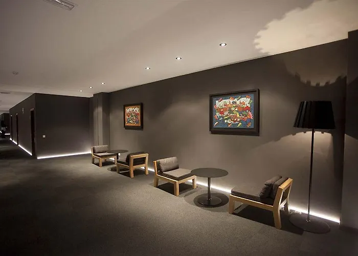 Carris Marineda Otel