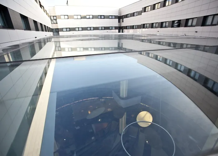 Otel Carris Marineda A Coruña