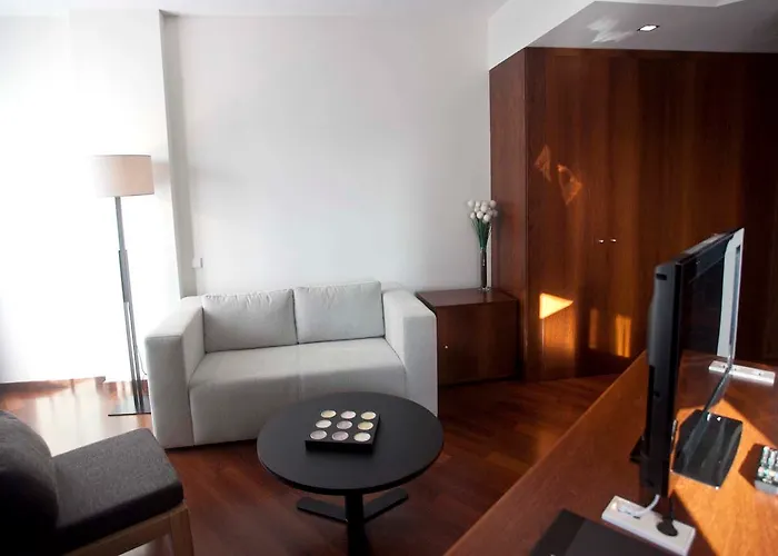 Carris Marineda Otel