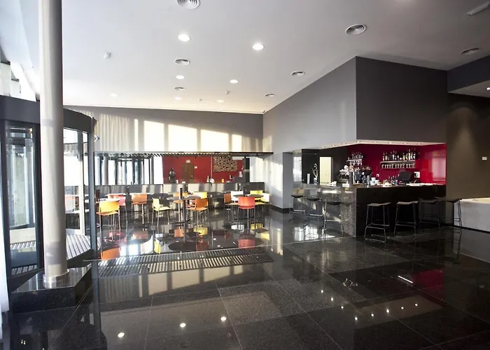 Otel Carris Marineda 4*