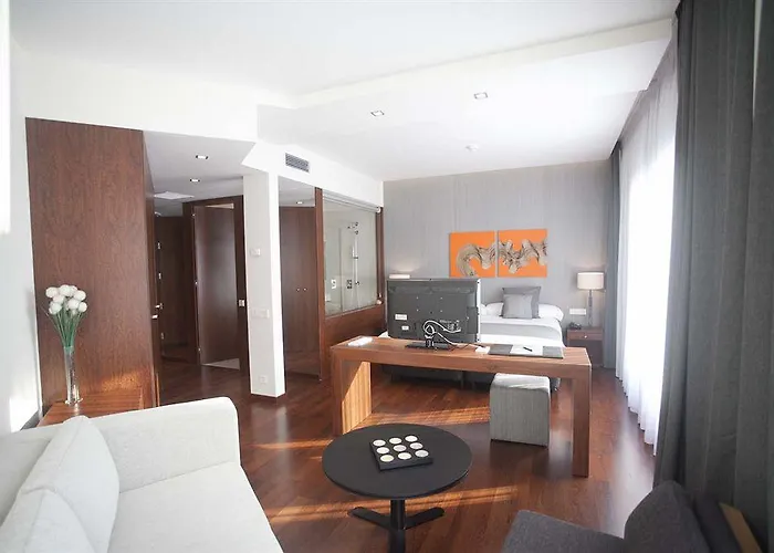 Carris Marineda Hotel